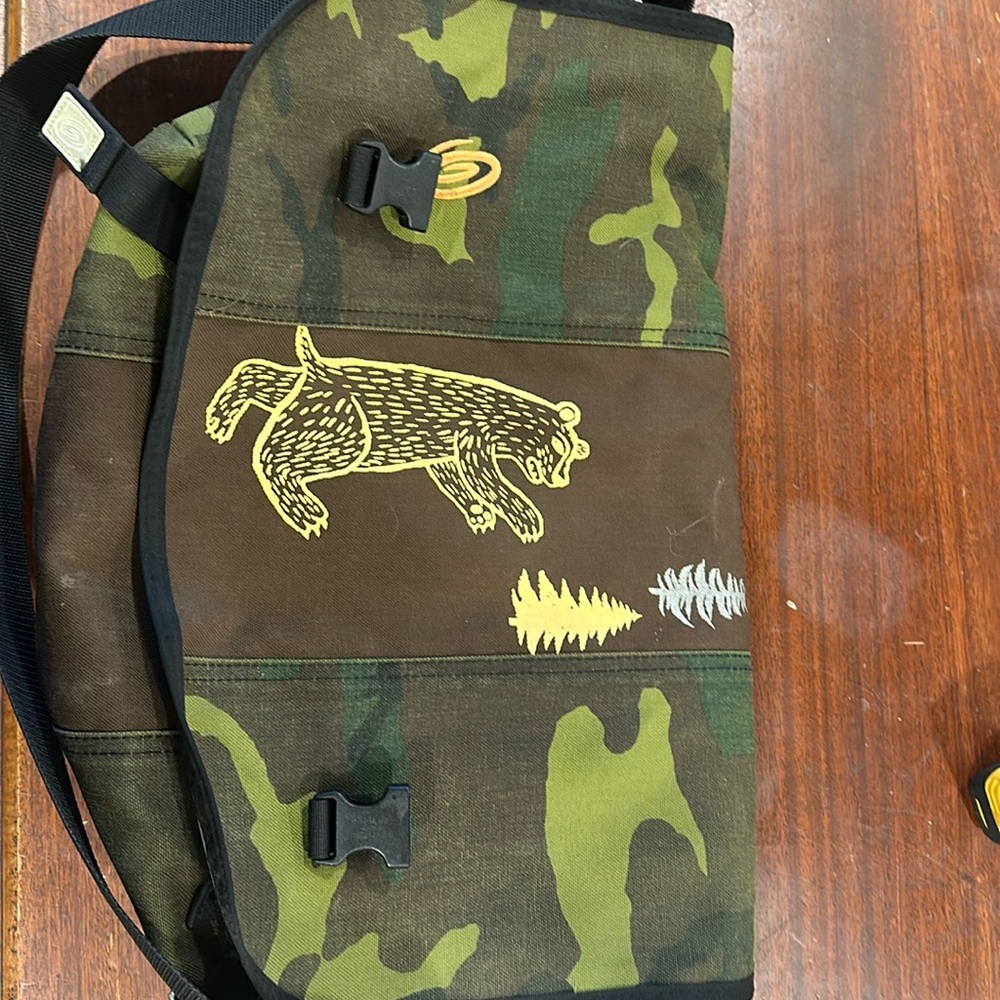 Timbuck2 messenger bag